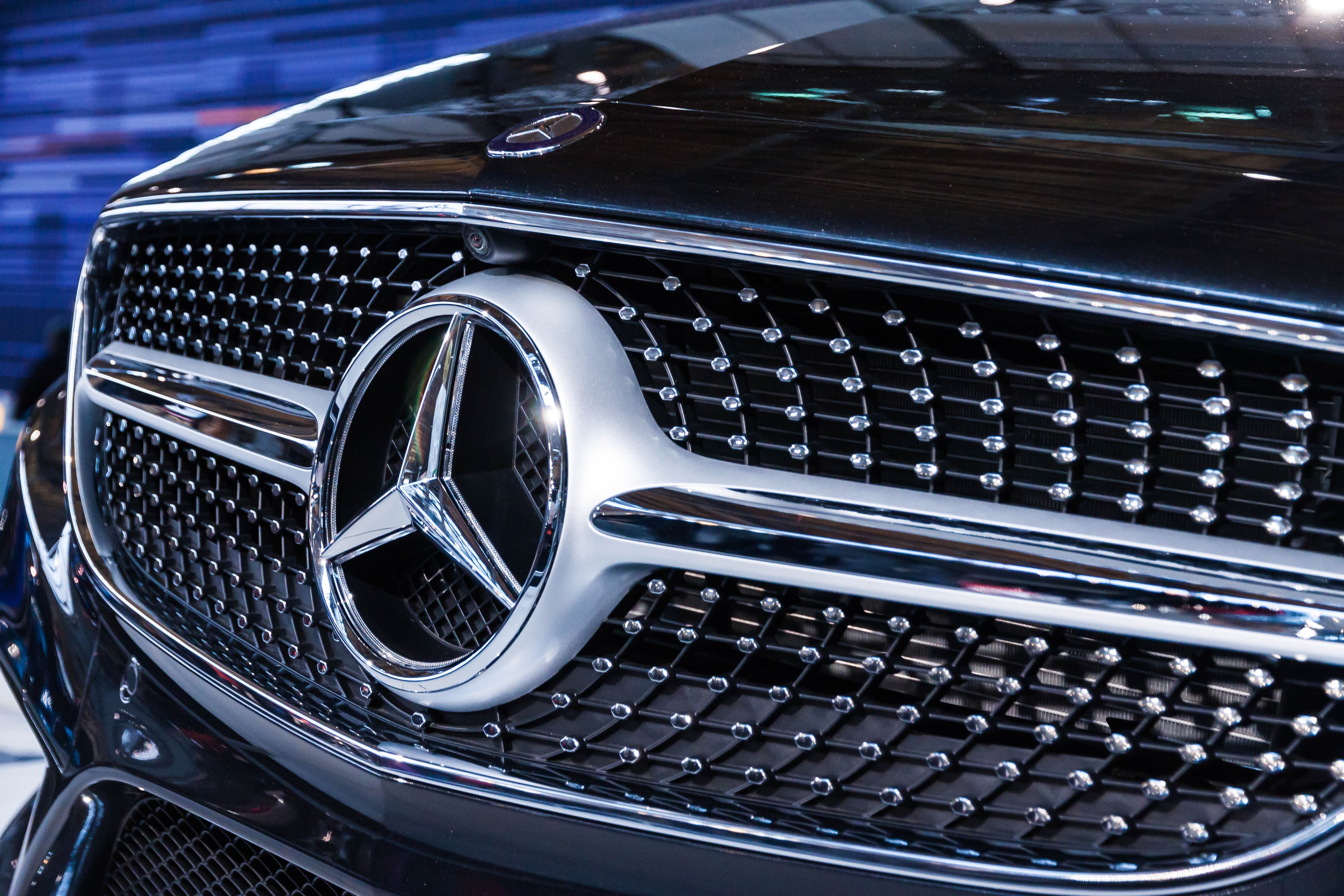 Оренда Mercedes-Benz у Києві: представницький клас і комфорт
